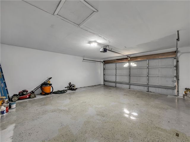 5705 Crest Pebble Dr, Corpus Christi, TX 78415