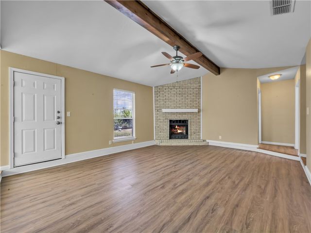 5705 Crest Pebble Dr, Corpus Christi, TX 78415