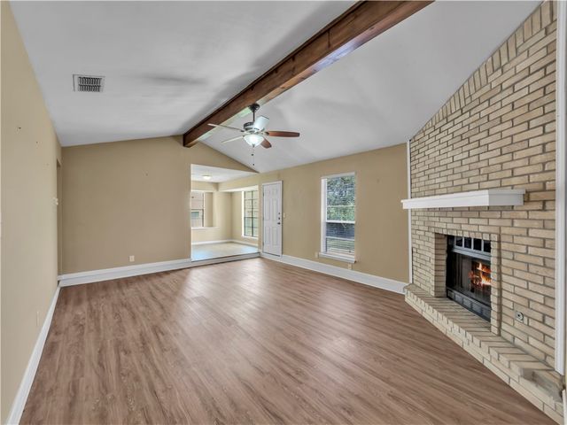 5705 Crest Pebble Dr, Corpus Christi, TX 78415