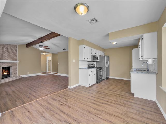 5705 Crest Pebble Dr, Corpus Christi, TX 78415