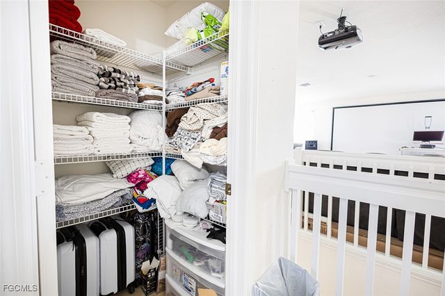 2816 NE 6th PL, Cape Coral, FL 33909