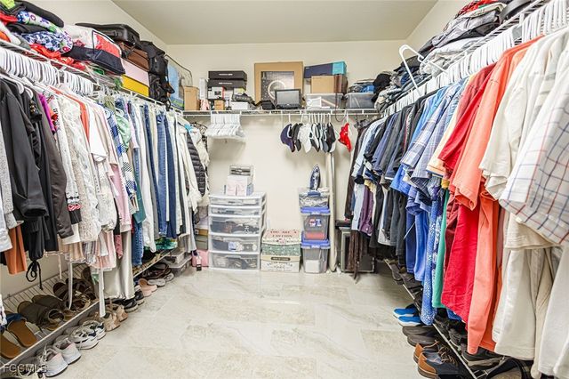 2816 NE 6th PL, Cape Coral, FL 33909