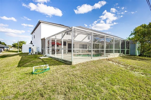 2816 NE 6th PL, Cape Coral, FL 33909