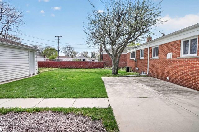 27250 Haverhill Drive, Warren, MI 48092