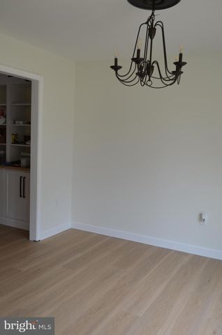 904 NIXON DR, Mechanicsburg, PA 17055