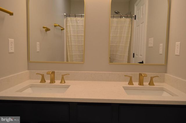 904 NIXON DR, Mechanicsburg, PA 17055