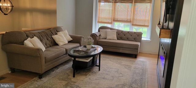 904 NIXON DR, Mechanicsburg, PA 17055
