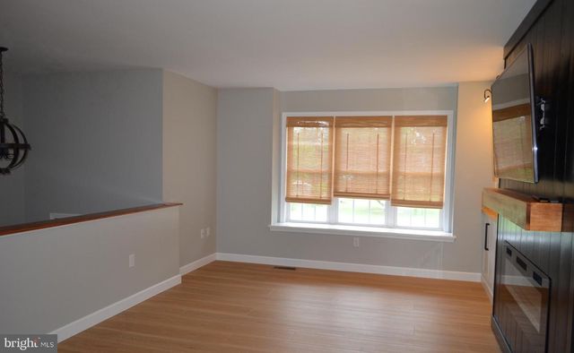 904 NIXON DR, Mechanicsburg, PA 17055