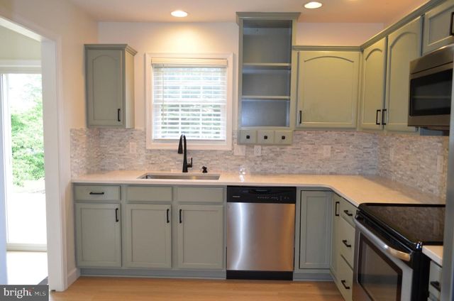 904 NIXON DR, Mechanicsburg, PA 17055