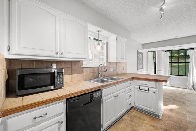 17 Sunset Lane, Cabot, AR 72023