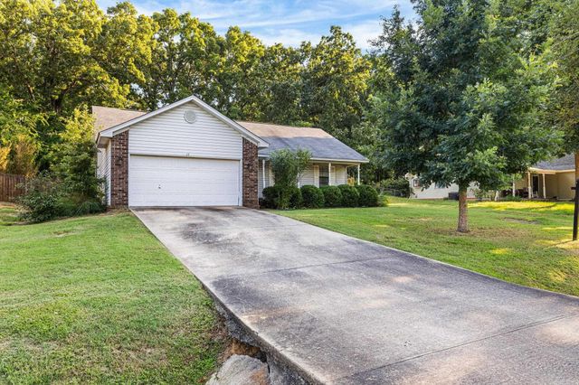 17 Sunset Lane, Cabot, AR 72023