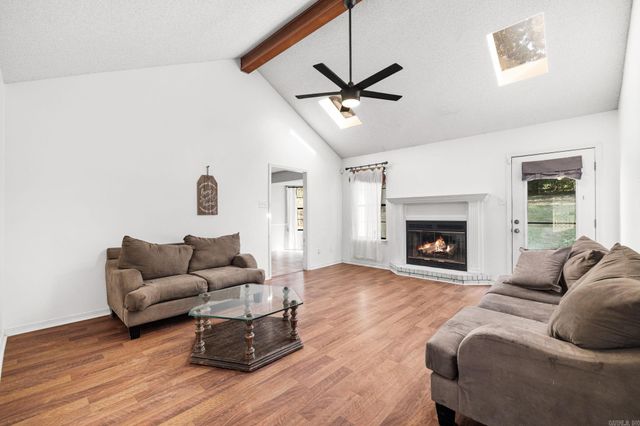 17 Sunset Lane, Cabot, AR 72023