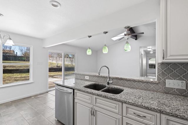 1519 Gatlinburg DR, Pflugerville, TX 78660