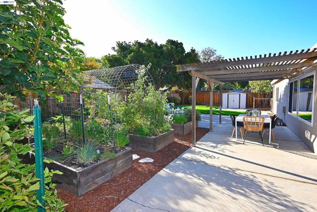 481 Egret Road, Livermore, CA 94551