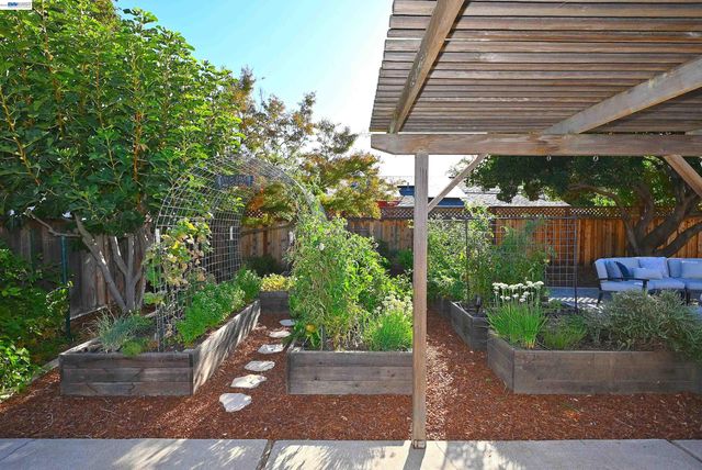 481 Egret Road, Livermore, CA 94551