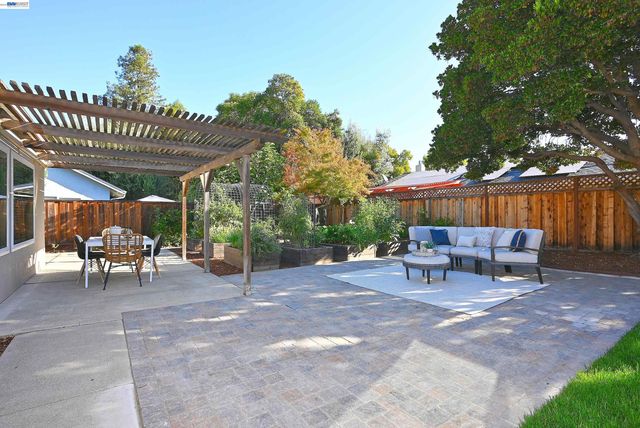 481 Egret Road, Livermore, CA 94551