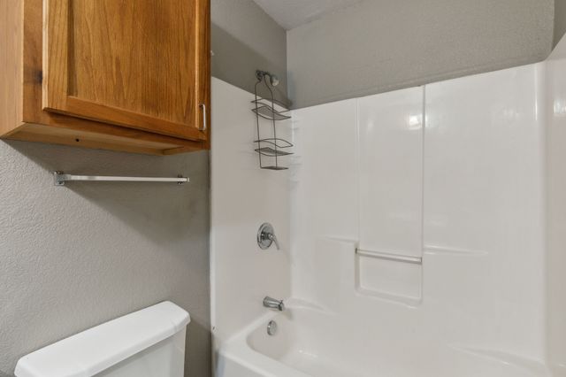 806 E College Street, Terrell, TX 75160