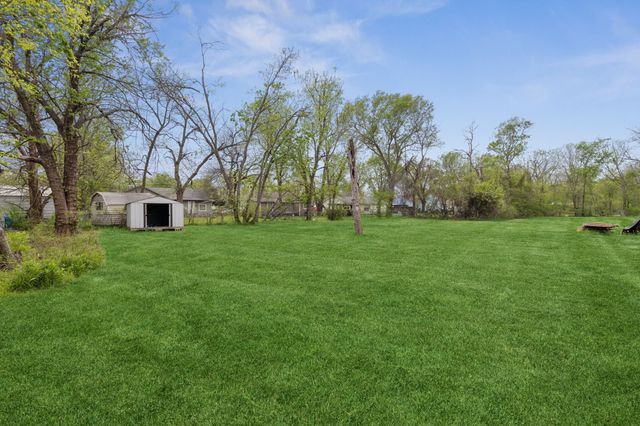 806 E College Street, Terrell, TX 75160