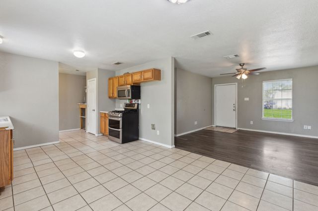 806 E College Street, Terrell, TX 75160