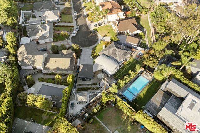 6040 W 76th Place, Los Angeles, CA 90045