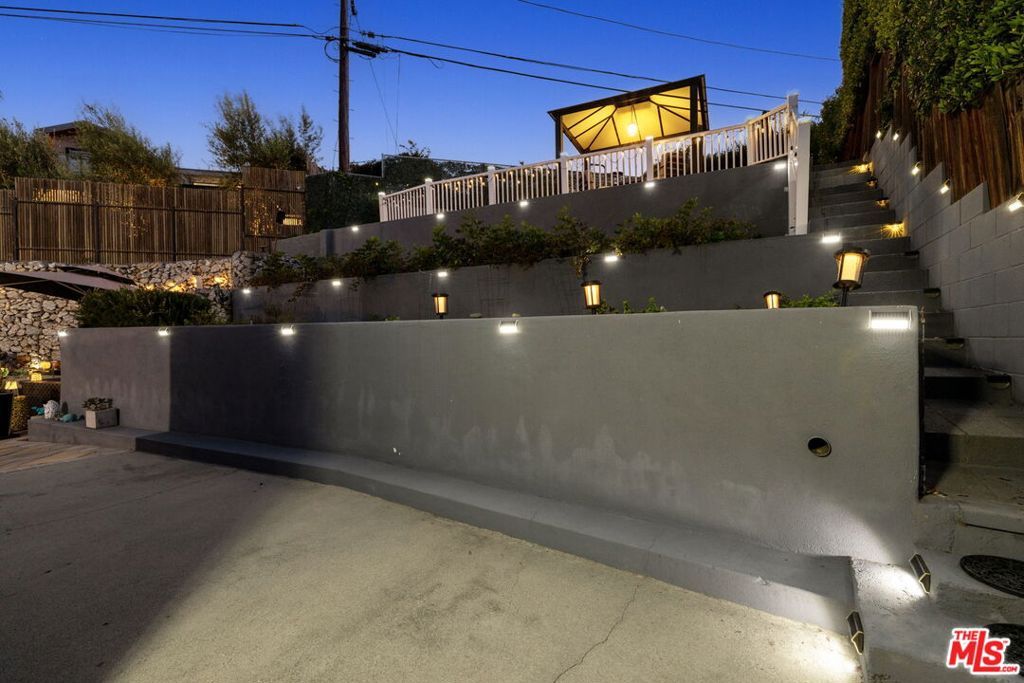 Image 10 of property listing at 6040 W 76th Place, Los Angeles, CA 90045