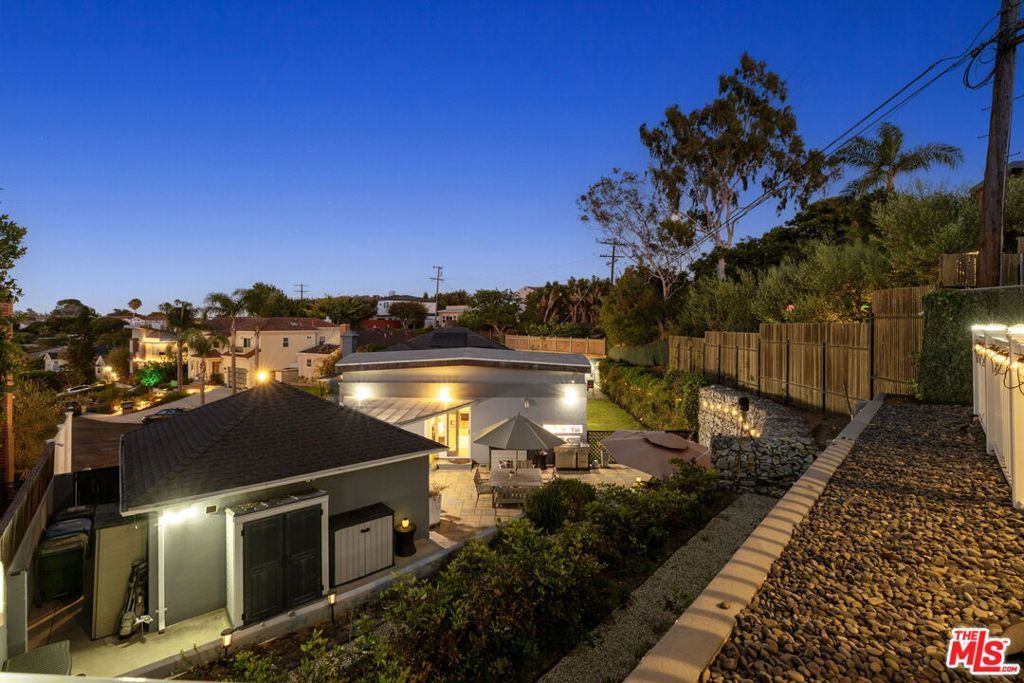 Image 14 of property listing at 6040 W 76th Place, Los Angeles, CA 90045