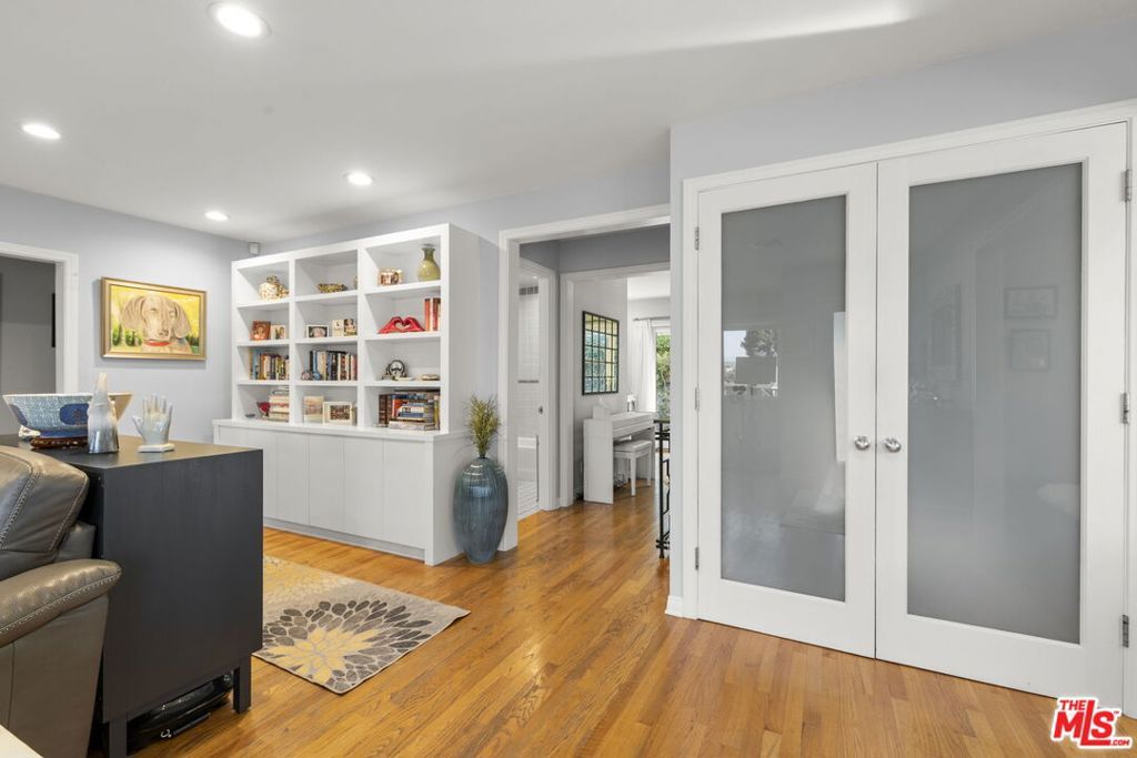Image 24 of property listing at 6040 W 76th Place, Los Angeles, CA 90045