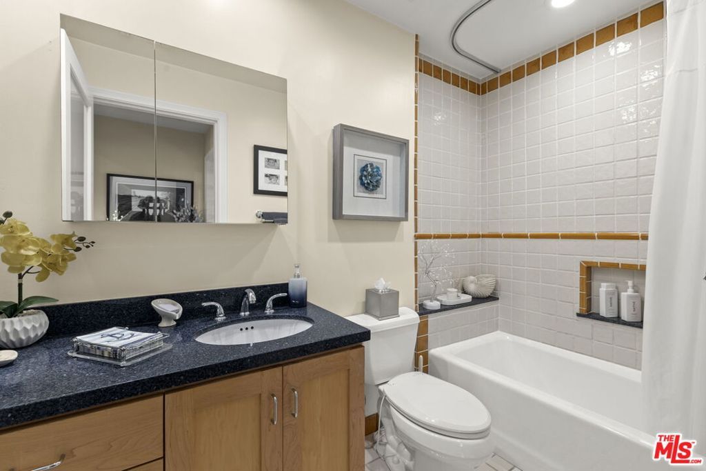 Image 25 of property listing at 6040 W 76th Place, Los Angeles, CA 90045