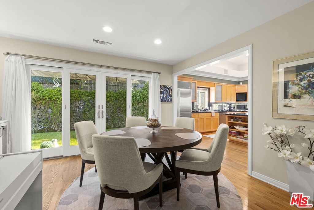 Image 26 of property listing at 6040 W 76th Place, Los Angeles, CA 90045