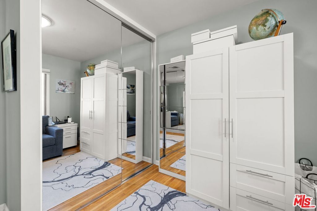 Image 39 of property listing at 6040 W 76th Place, Los Angeles, CA 90045