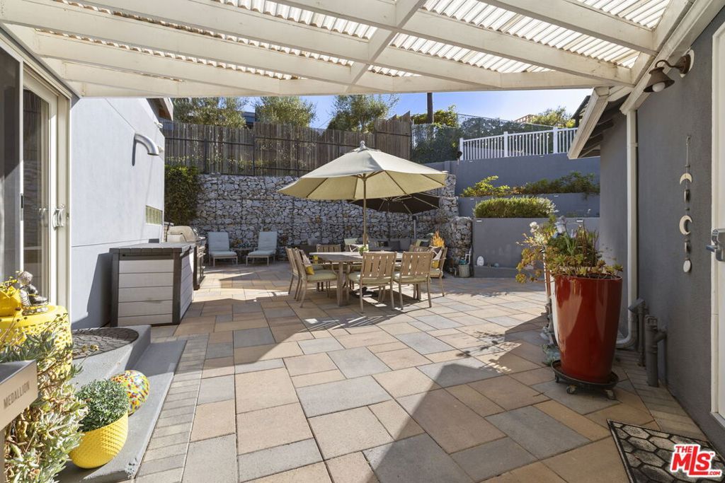 Image 43 of property listing at 6040 W 76th Place, Los Angeles, CA 90045