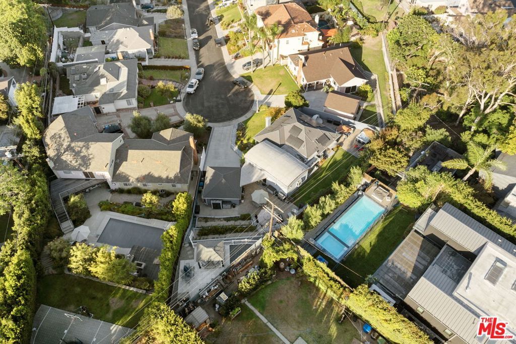 Image 63 of property listing at 6040 W 76th Place, Los Angeles, CA 90045