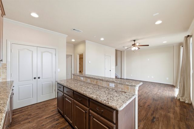 563 Rockingham Drive, Irving, TX 75063