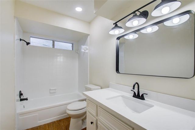 10606 Mills Flat Street, Houston, TX 77070