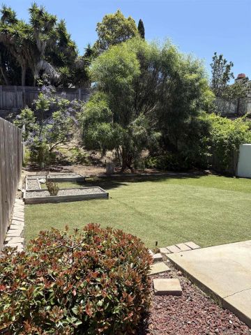 2411 Torrejon, La Costa, CA 92009