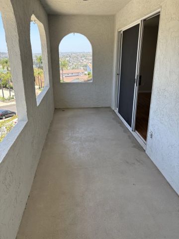 2411 Torrejon, La Costa, CA 92009