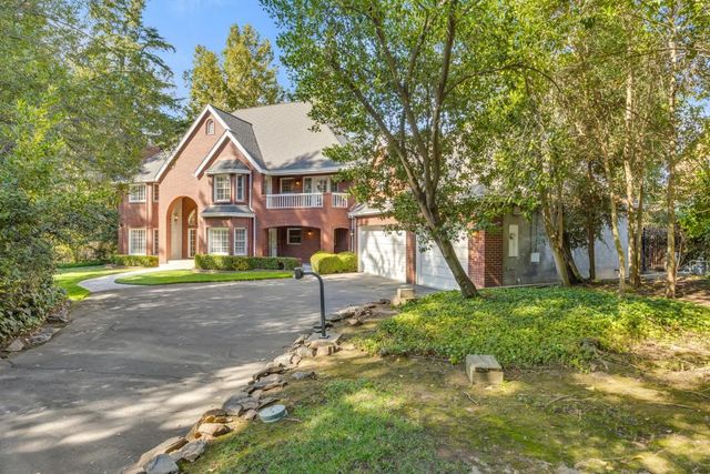 6809 Stanley Ave, Carmichael, CA 95608