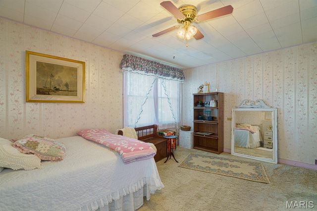 404 N Walnut Street, Rolla, MO 65401