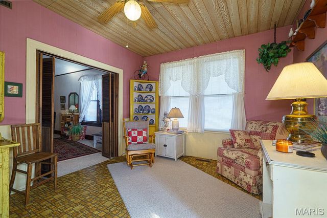 404 N Walnut Street, Rolla, MO 65401