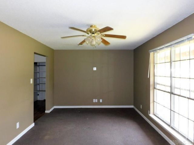 106 KING ARTHUR Court, Hot Springs, AR 71913