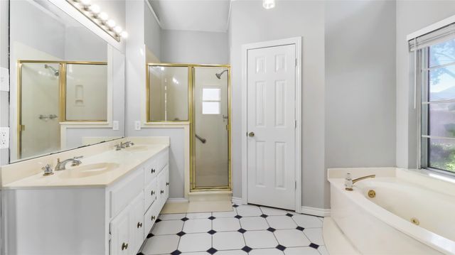 1409 Nettleton Drive, Desoto, TX 75115