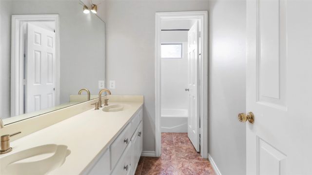 1409 Nettleton Drive, Desoto, TX 75115
