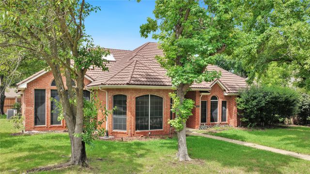 1409 Nettleton Drive, Desoto, TX 75115