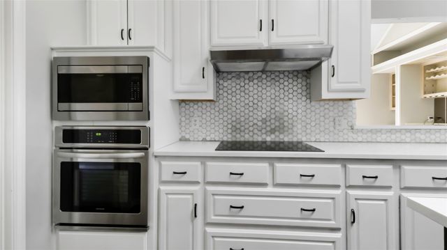 1409 Nettleton Drive, Desoto, TX 75115
