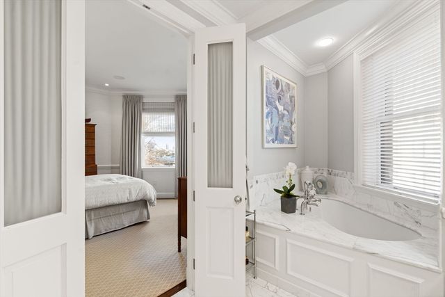 413 Commonwealth 5, Boston, MA 02215