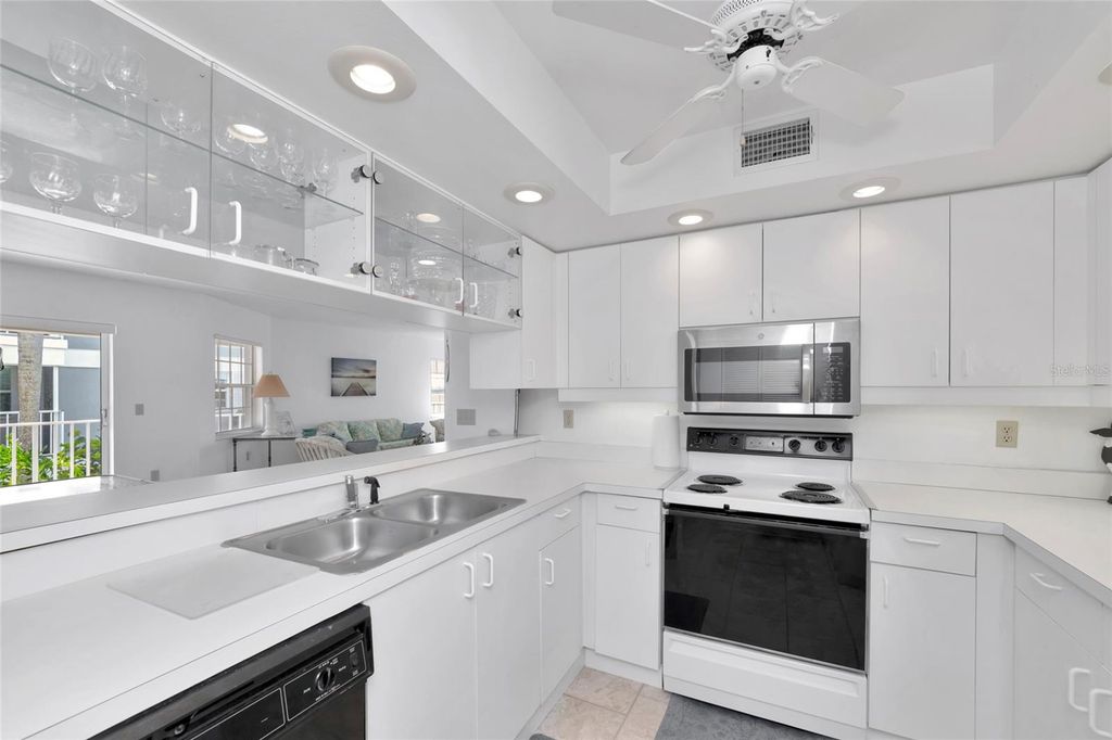 Image 16 of property listing at 1249 EDGEWATER CIRCLE 73, Bradenton, FL 34209