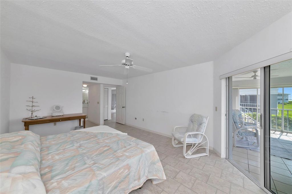 Image 36 of property listing at 1249 EDGEWATER CIRCLE 73, Bradenton, FL 34209