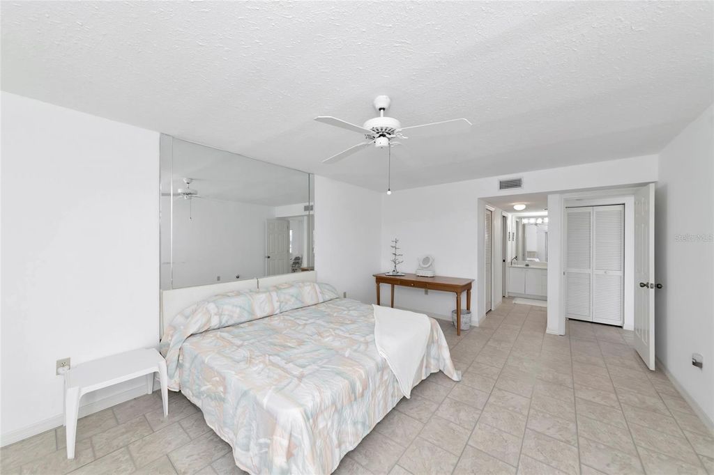 Image 37 of property listing at 1249 EDGEWATER CIRCLE 73, Bradenton, FL 34209