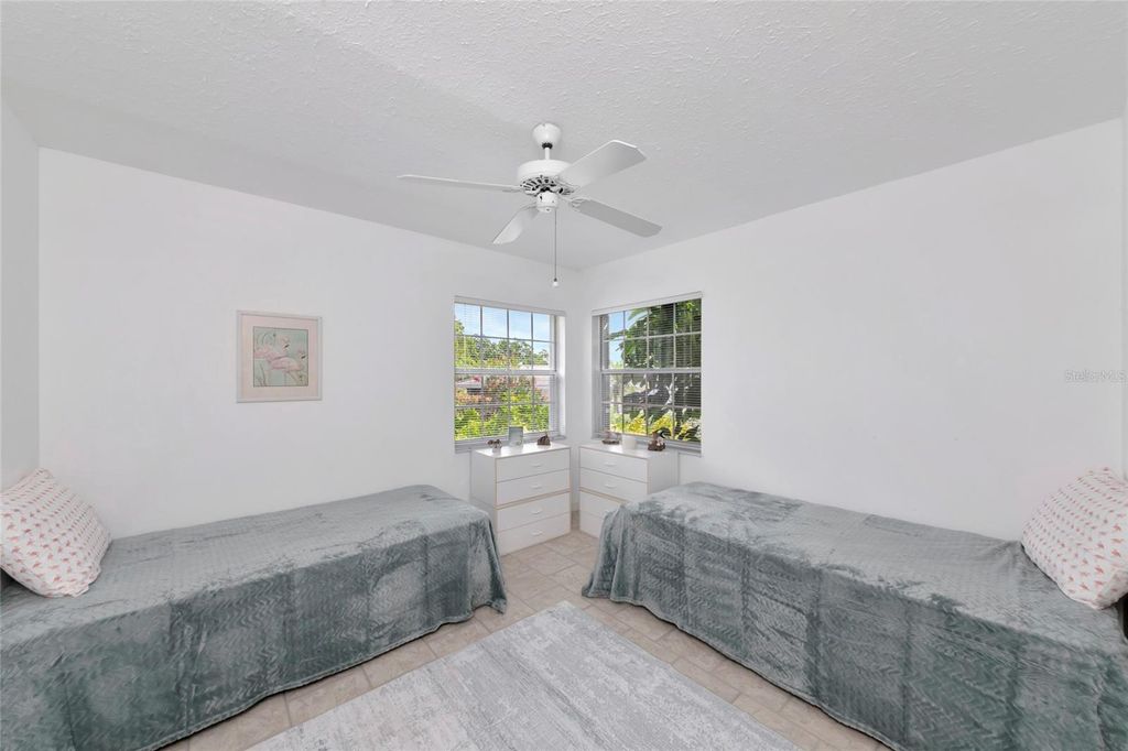 Image 41 of property listing at 1249 EDGEWATER CIRCLE 73, Bradenton, FL 34209