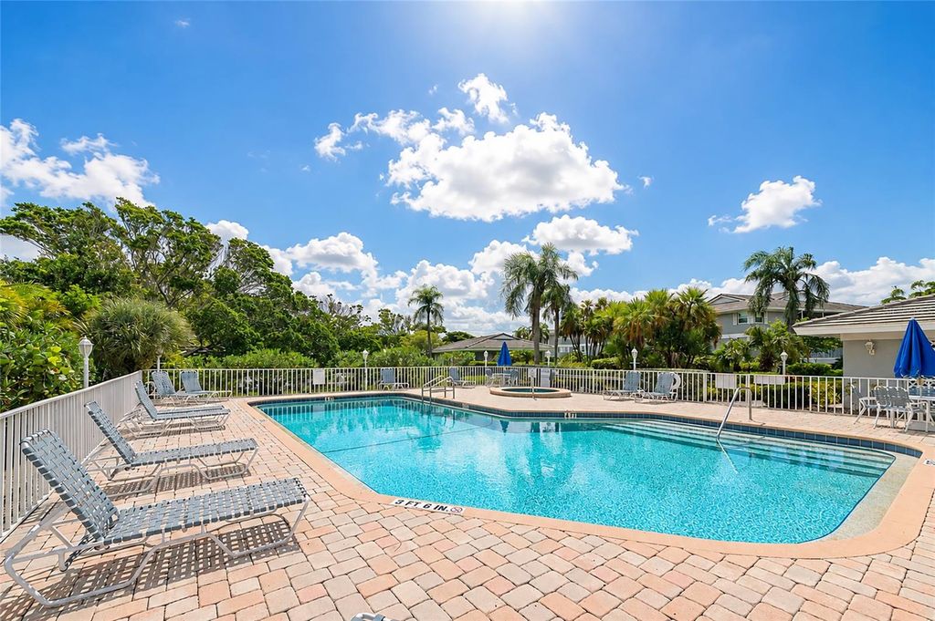 Image 48 of property listing at 1249 EDGEWATER CIRCLE 73, Bradenton, FL 34209